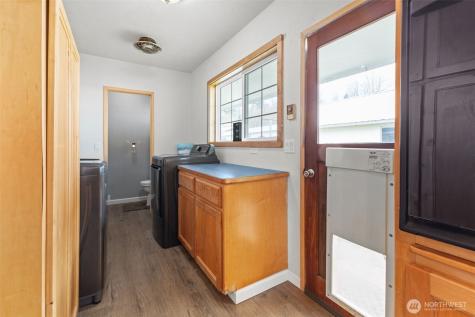 545 Davis Lake Road Morton WA 98356
