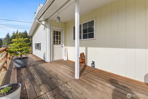 545 Davis Lake Road Morton WA 98356