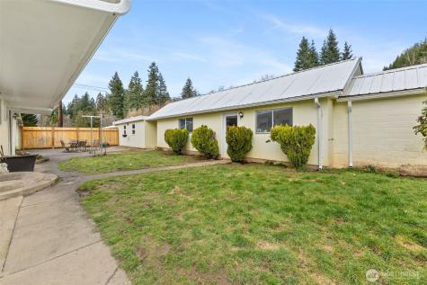 545 Davis Lake Road Morton WA 98356
