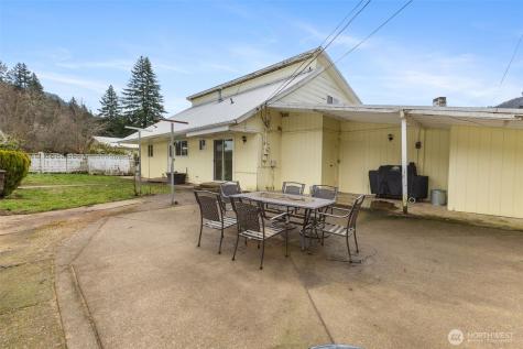 545 Davis Lake Road Morton WA 98356