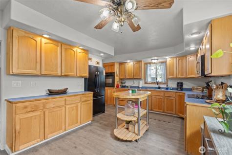 545 Davis Lake Road Morton WA 98356