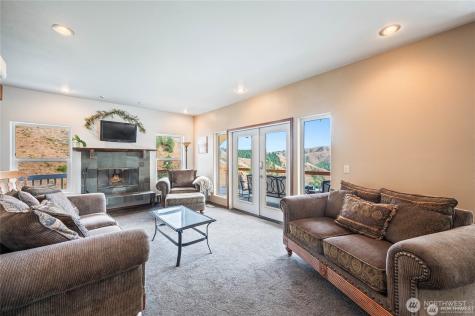 9505 Plateau Road Cashmere WA 98815