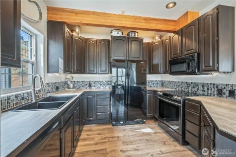 9505 Plateau Road Cashmere WA 98815