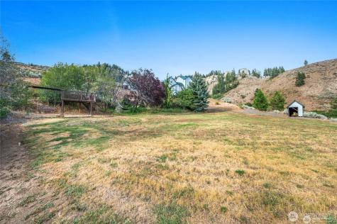 9505 Plateau Road Cashmere WA 98815