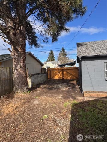 501 S 52nd Street Tacoma WA 98408