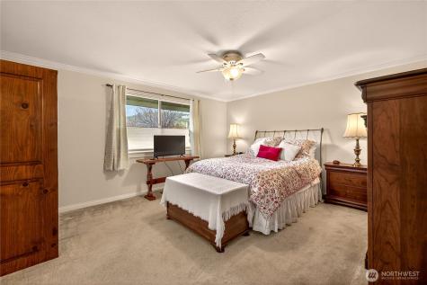 1484 Elmwood Street Wenatchee WA 98801
