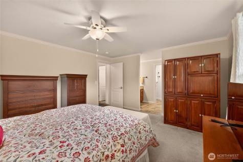 1484 Elmwood Street Wenatchee WA 98801