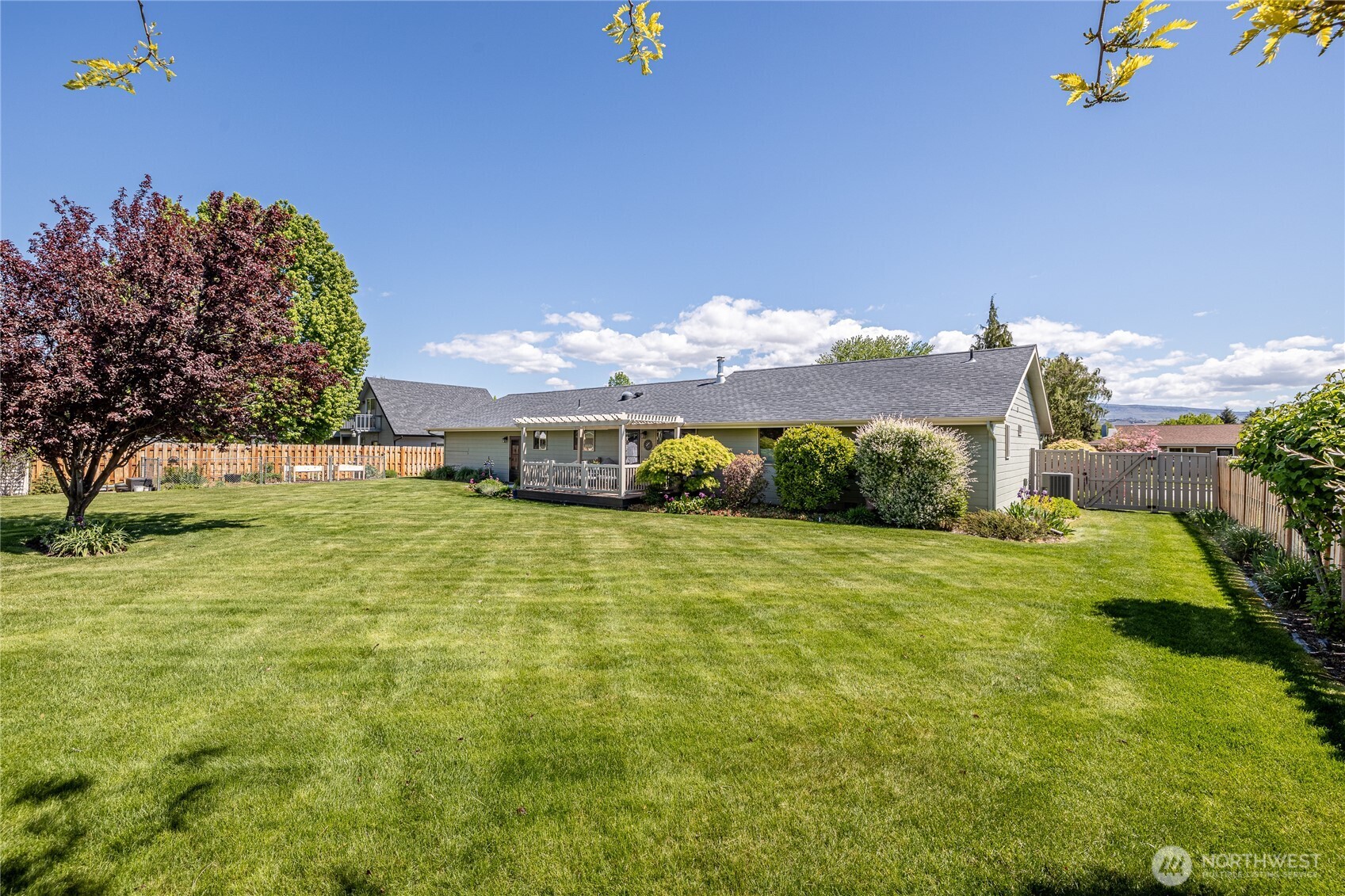 1484 Elmwood Street Wenatchee WA 98801
