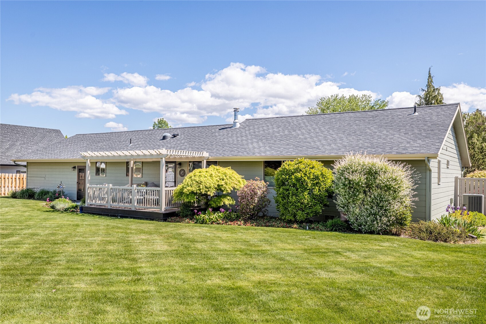 1484 Elmwood Street Wenatchee WA 98801