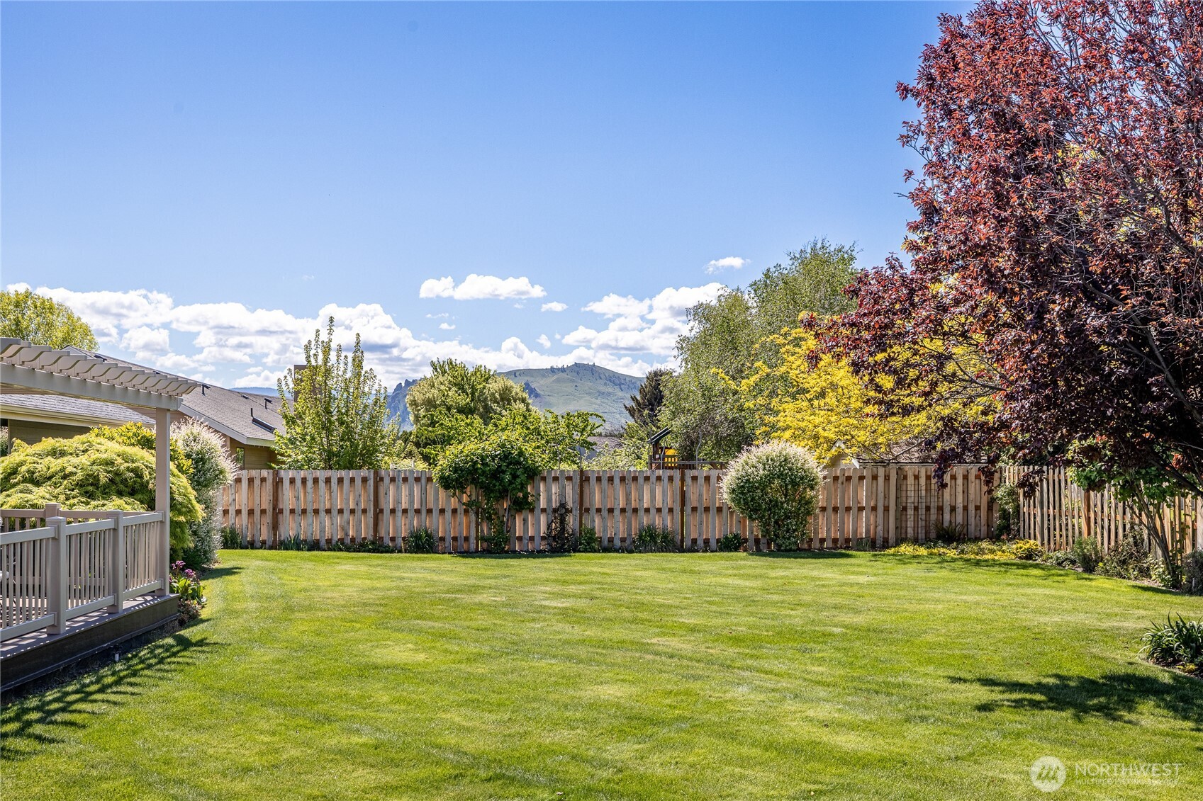1484 Elmwood Street Wenatchee WA 98801