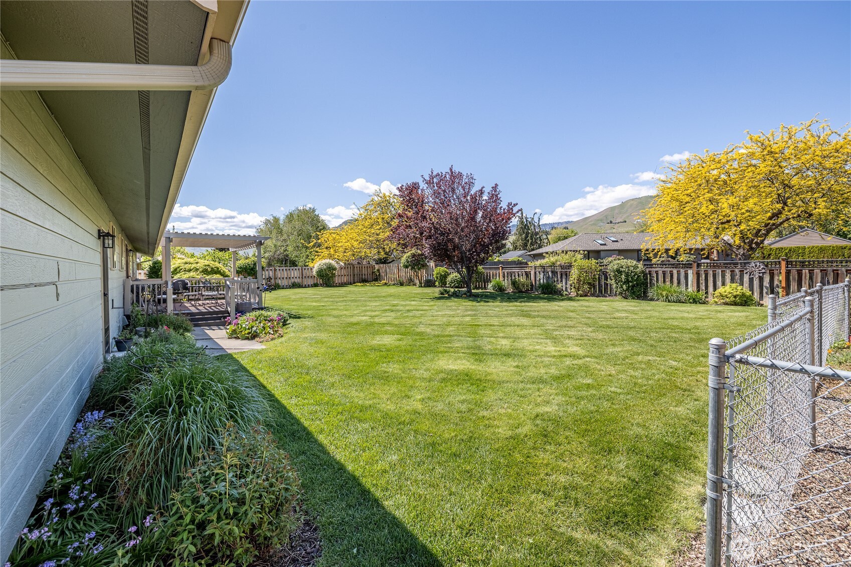 1484 Elmwood Street Wenatchee WA 98801