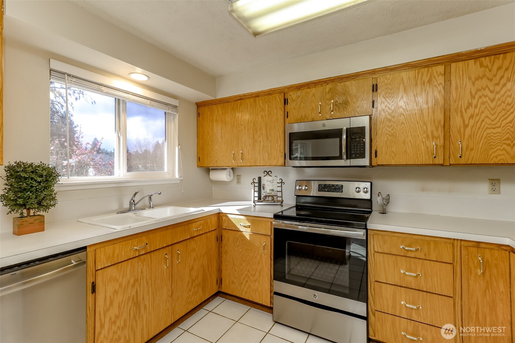 8520 Woodland Avenue E Puyallup WA 98371