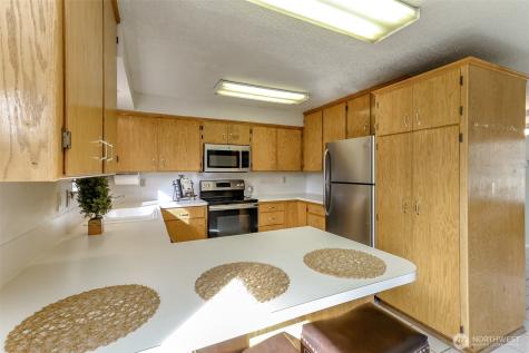 8520 Woodland Avenue E Puyallup WA 98371