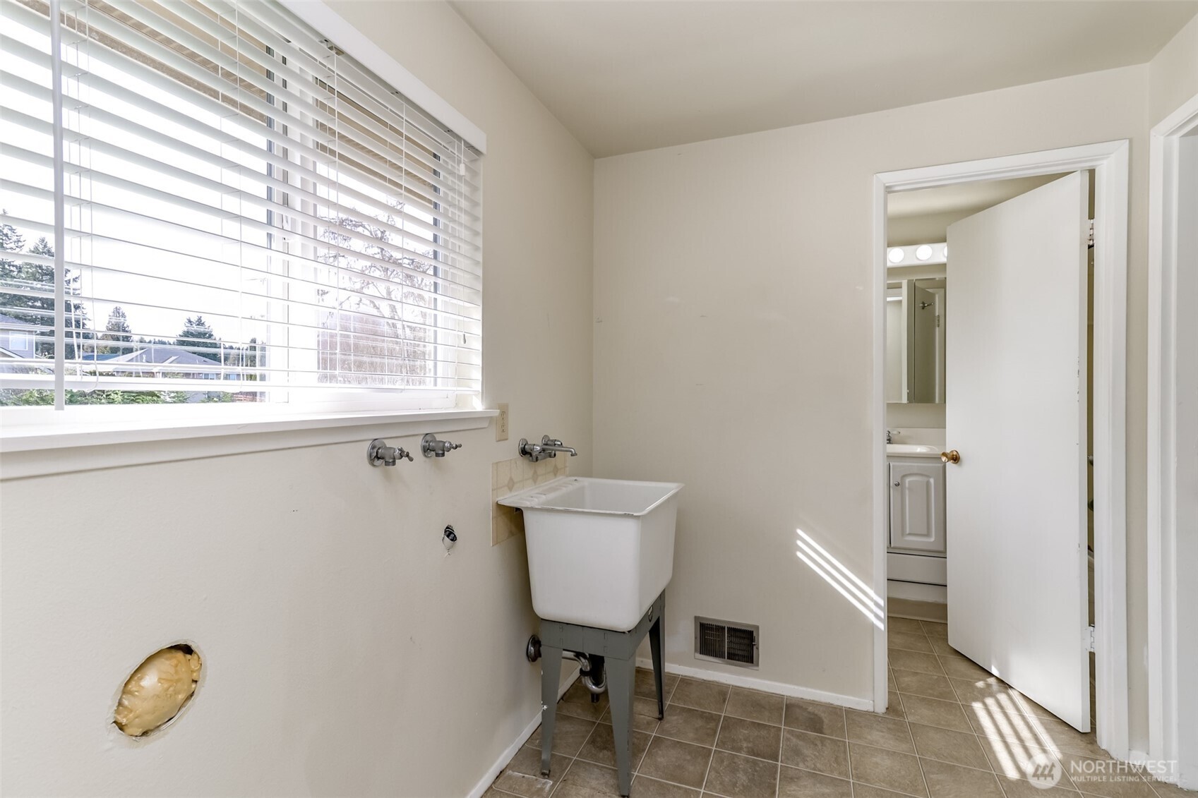 8520 Woodland Avenue E Puyallup WA 98371