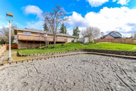 8520 Woodland Avenue E Puyallup WA 98371