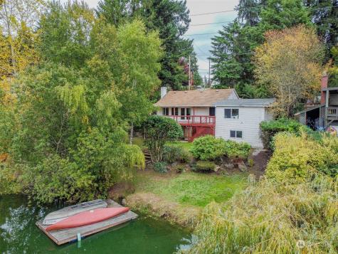 19297 Stone Avenue N Shoreline WA 98133