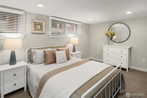 1507 Madrona Drive Seattle WA 98122