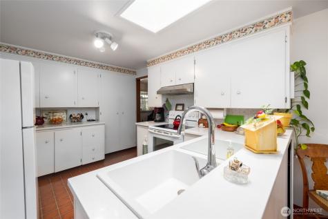 1410 S 10th Street Mount Vernon WA 98274