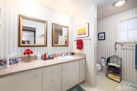 1410 S 10th Street Mount Vernon WA 98274