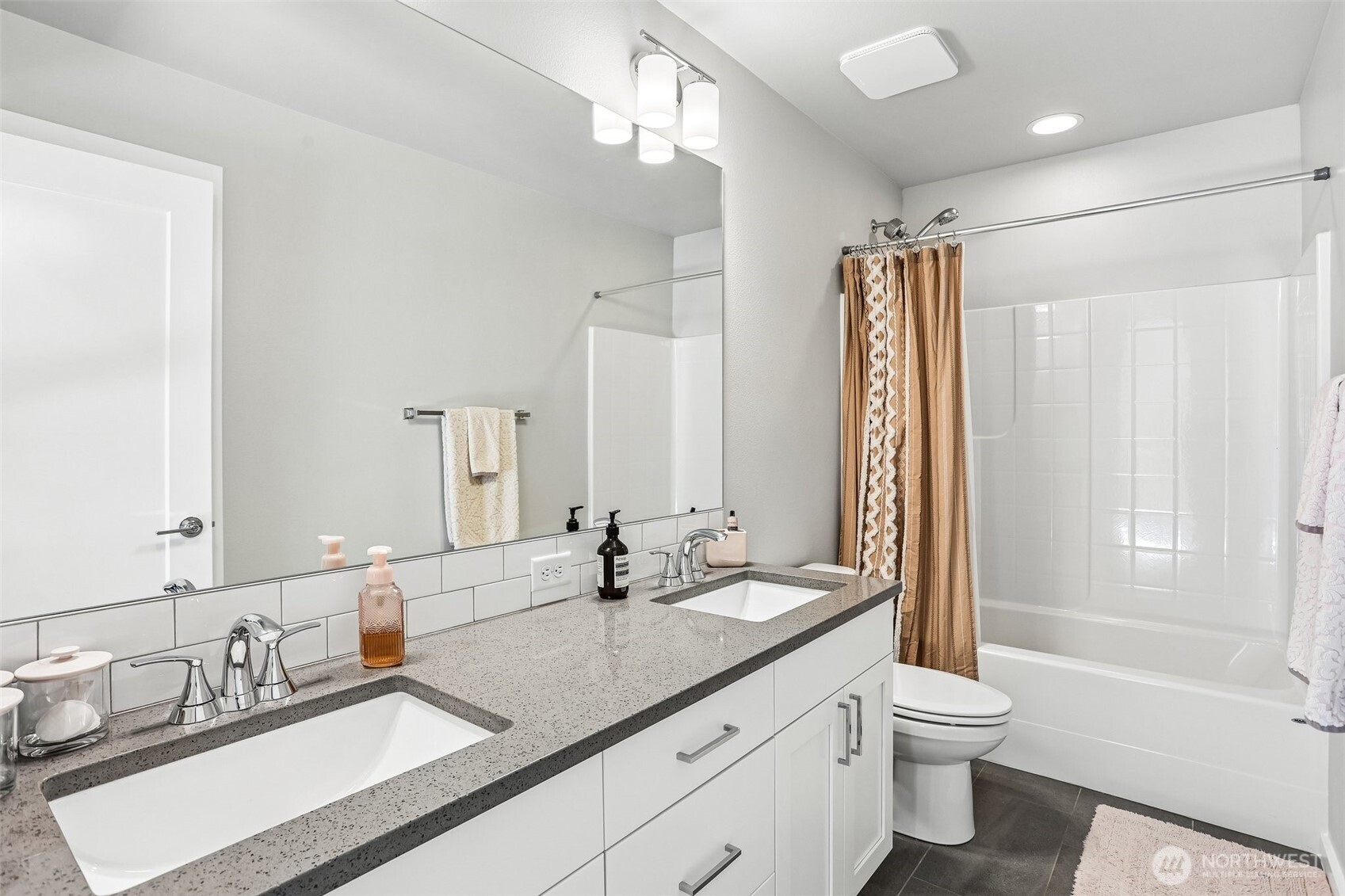 24 151st Street SW Lynnwood WA 98087