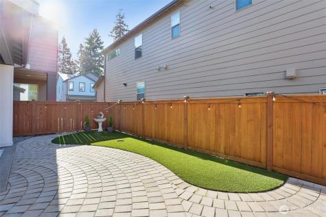 24 151st Street SW Lynnwood WA 98087