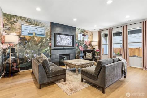 24 151st Street SW Lynnwood WA 98087