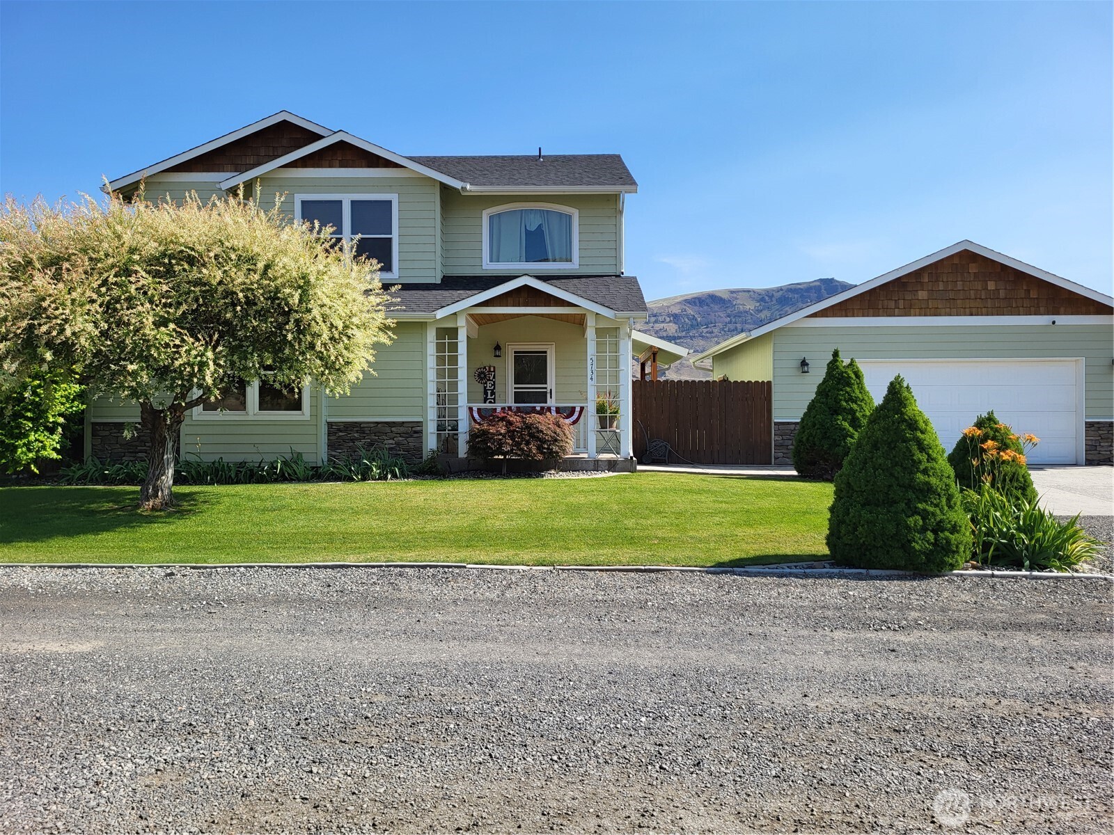 5734 Austin Place Rock Island WA 98850