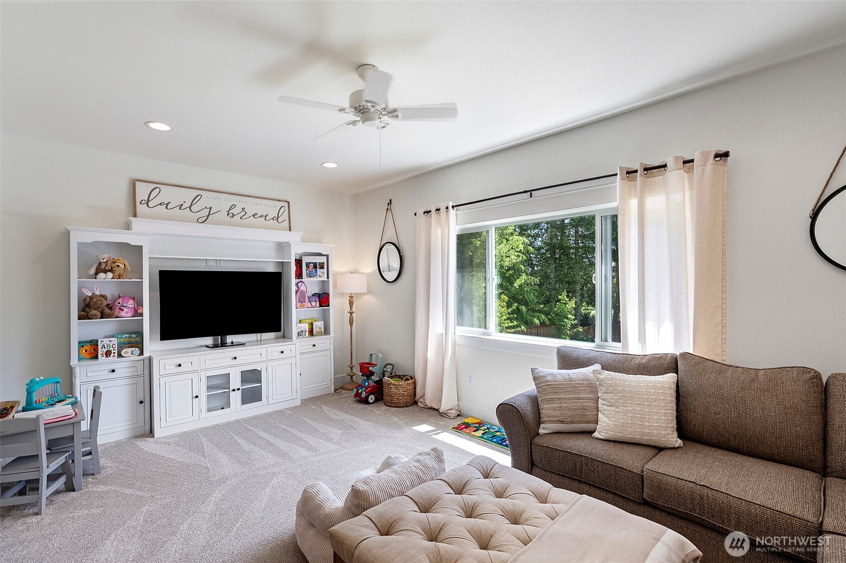 191 E Sterling Drive Allyn WA 98524