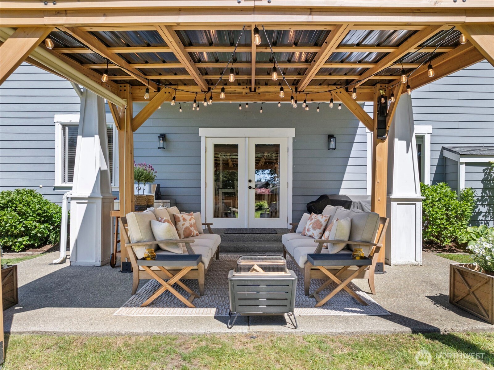 191 E Sterling Drive Allyn WA 98524
