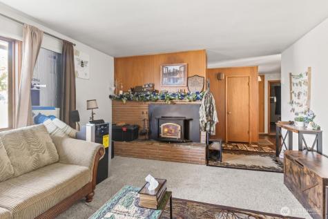 790 E Forest Avenue Colville WA 99114