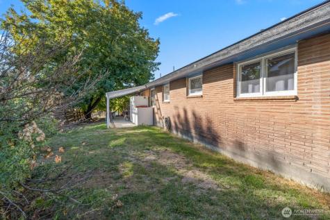 790 E Forest Avenue Colville WA 99114