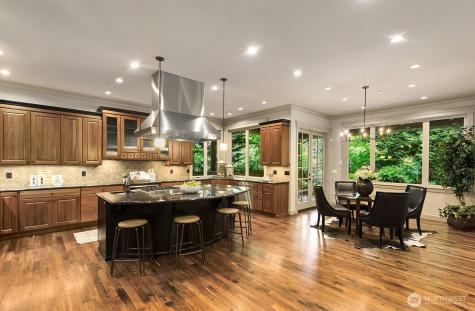 2112 104th Place SE Bellevue WA 98004