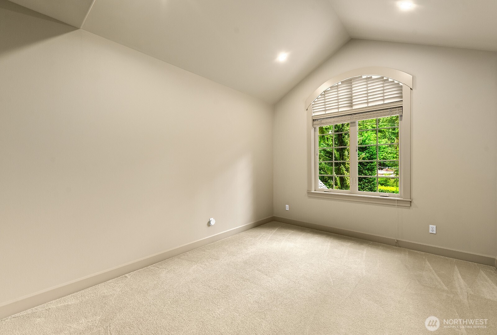 2112 104th Place SE Bellevue WA 98004