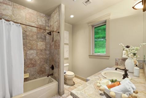 2112 104th Place SE Bellevue WA 98004