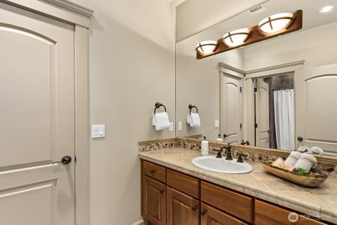 2112 104th Place SE Bellevue WA 98004