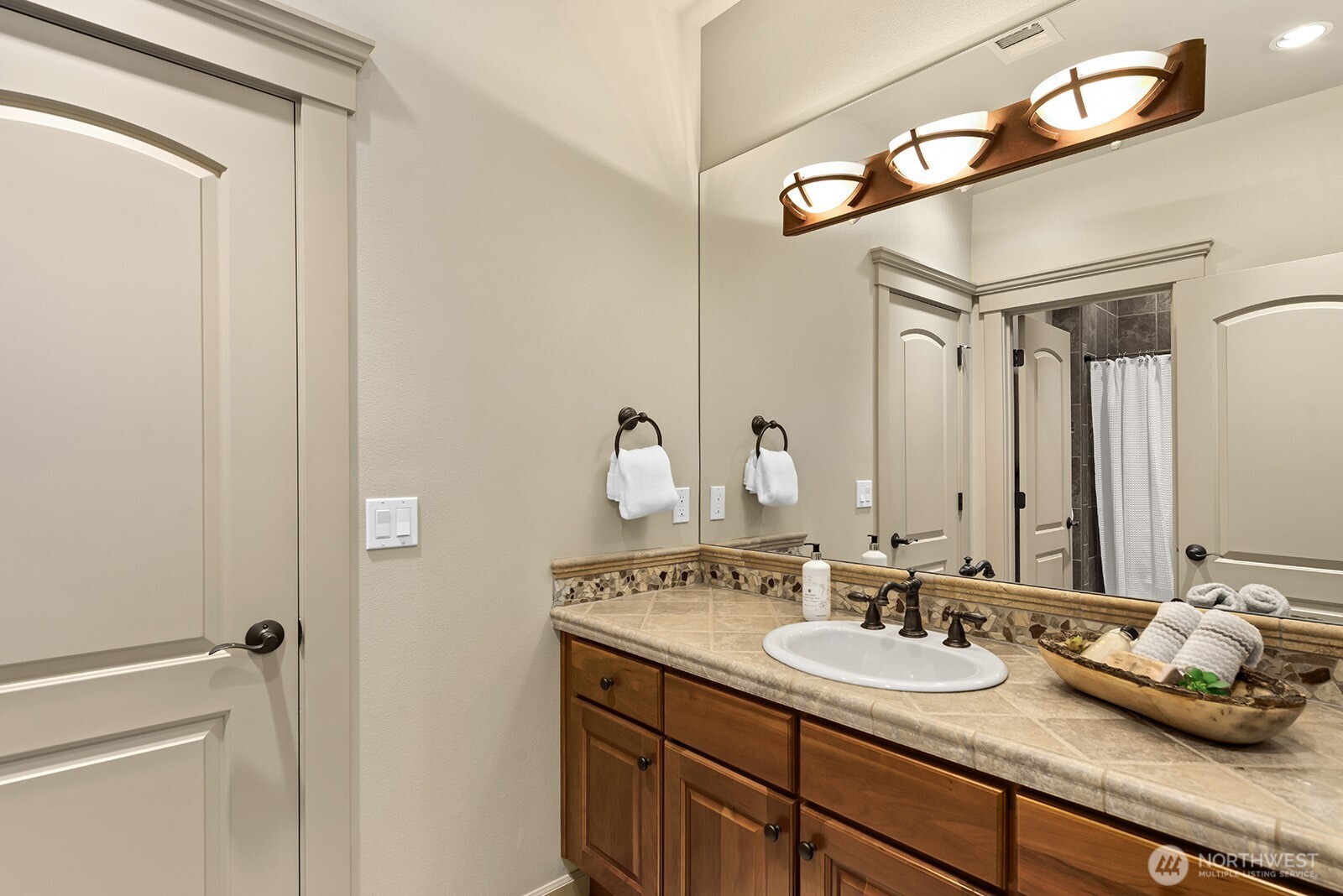 2112 104th Place SE Bellevue WA 98004