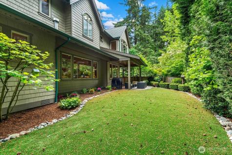 2112 104th Place SE Bellevue WA 98004