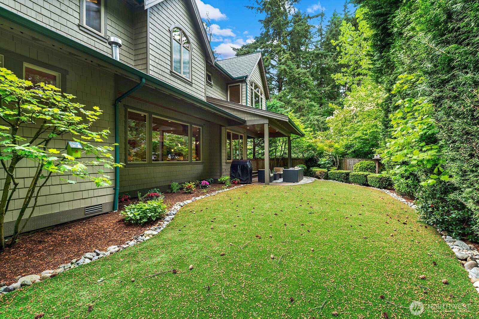2112 104th Place SE Bellevue WA 98004