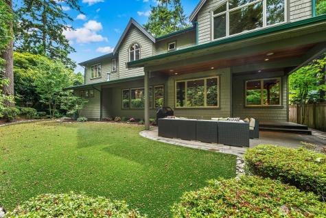 2112 104th Place SE Bellevue WA 98004