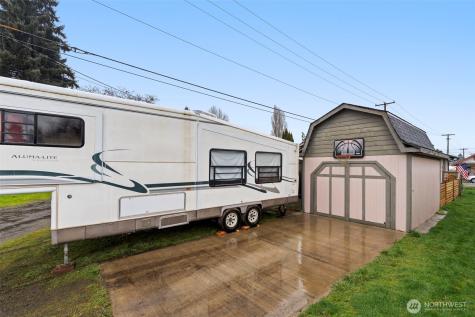1025 E Street Centralia WA 98531