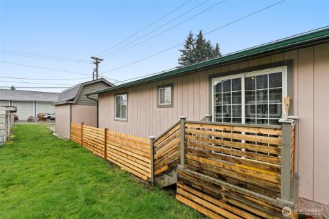 1025 E Street Centralia WA 98531