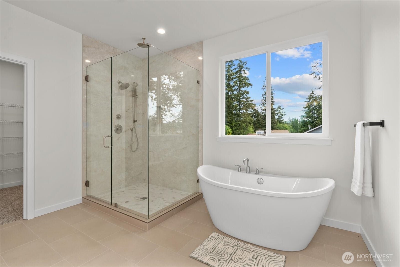 22012 SE 276th Place Maple Valley WA 98038