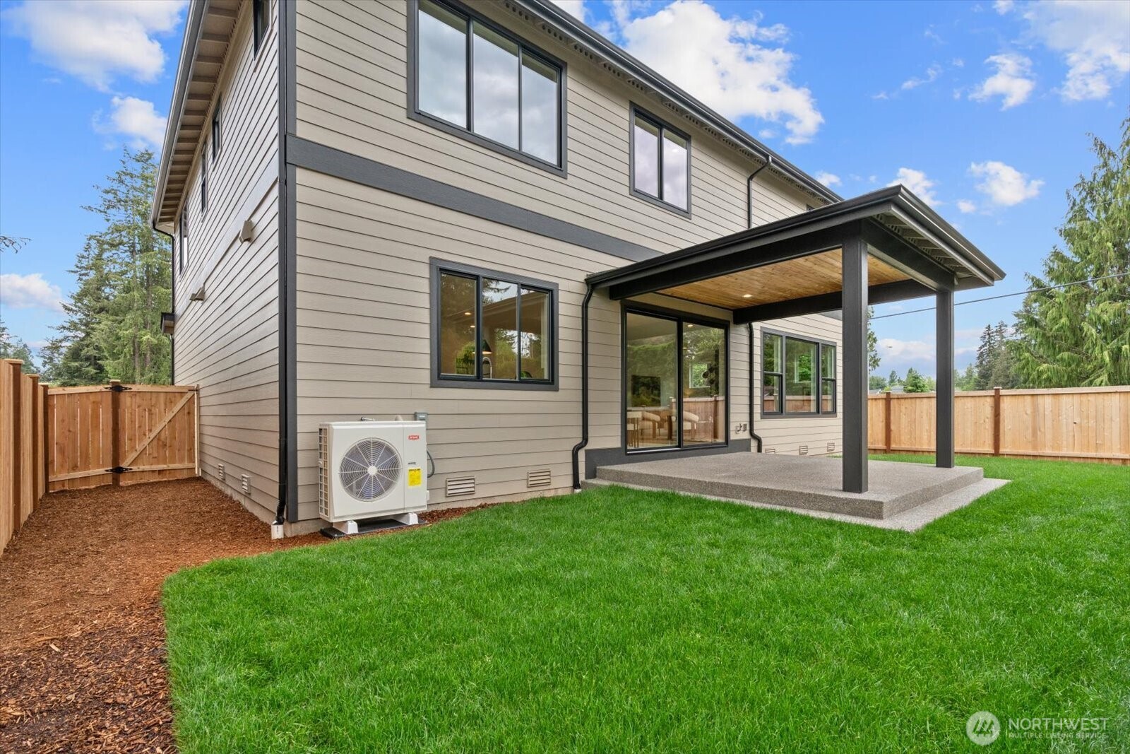 22012 SE 276th Place Maple Valley WA 98038