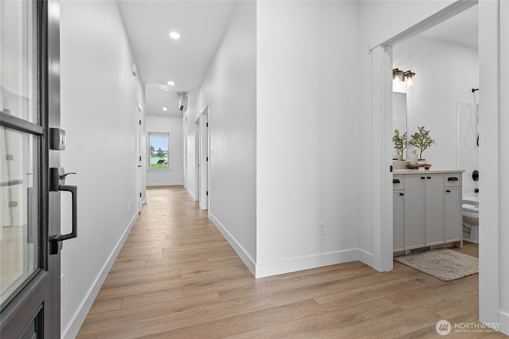 313 W 3rd Street Everson WA 98247
