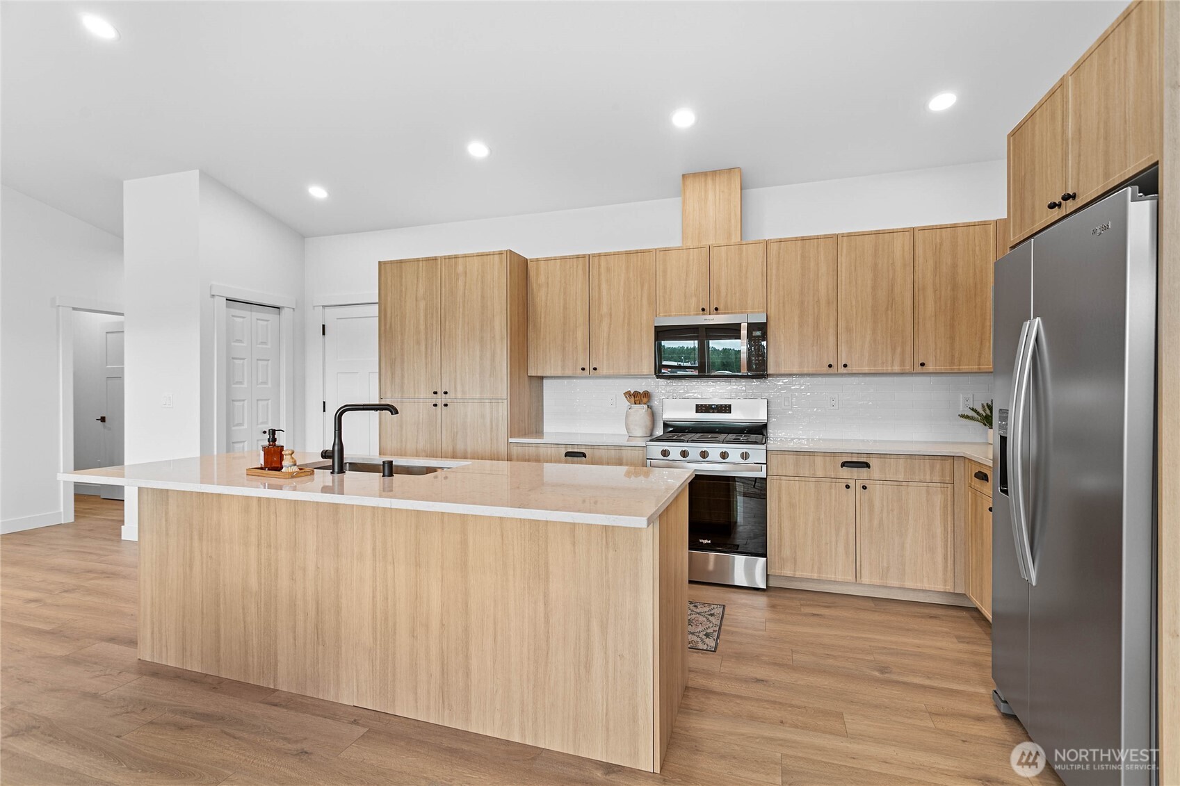 313 W 3rd Street Everson WA 98247