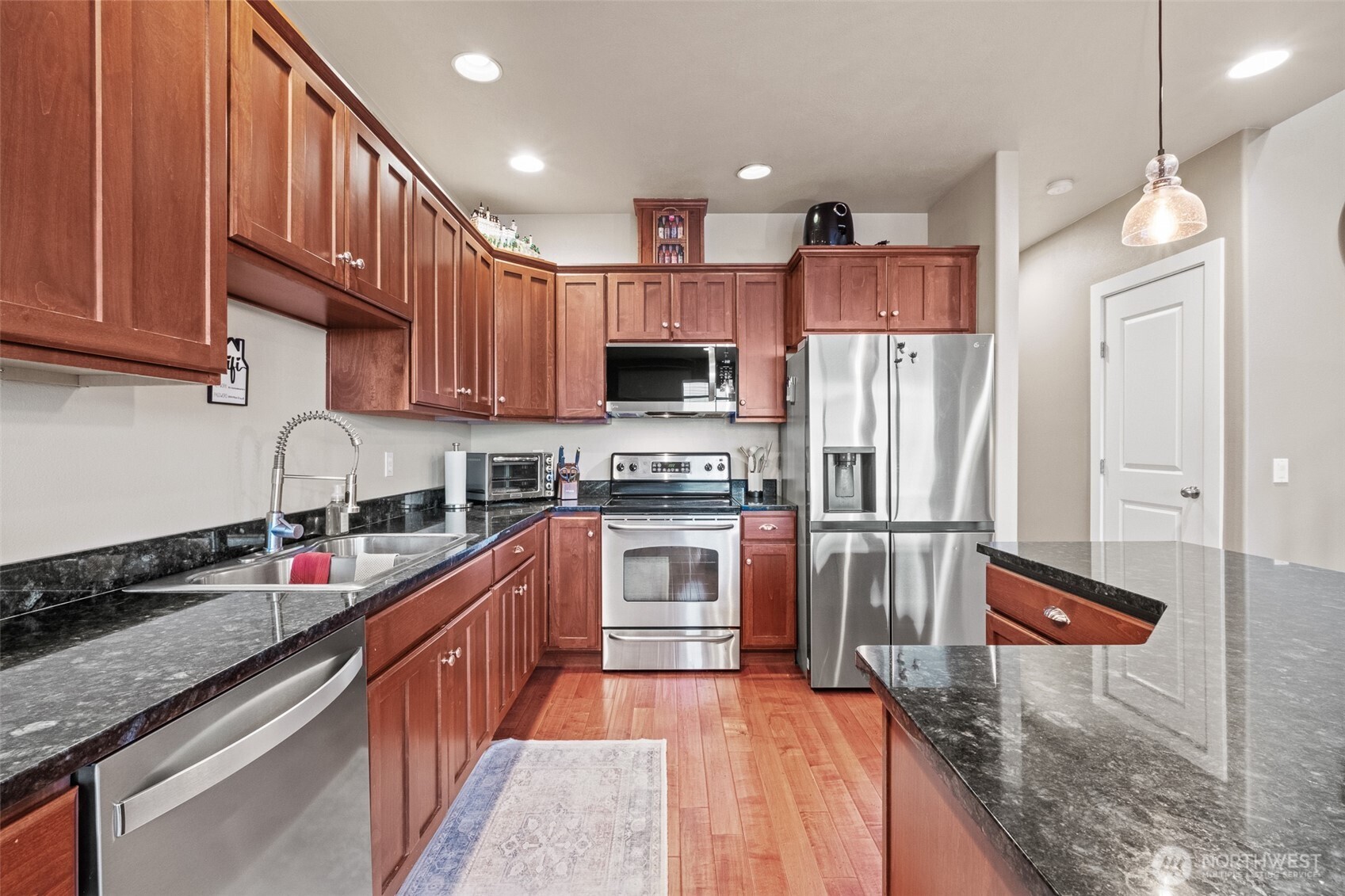 23325 Sunserra Loop NW Quincy WA 98448