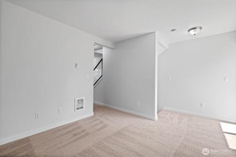 911 N 104th Street Seattle WA 98133