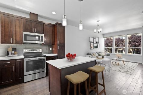 911 N 104th Street Seattle WA 98133