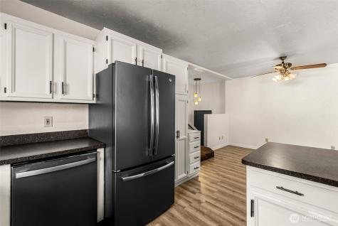 120 S Douglas Street Cashmere WA 98815