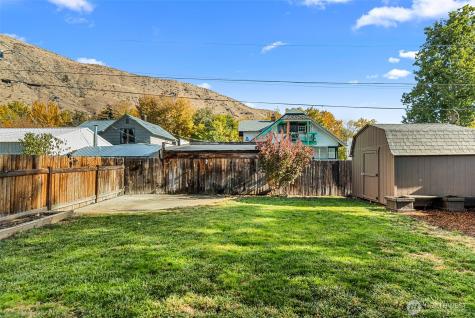 120 S Douglas Street Cashmere WA 98815